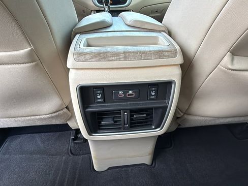 Used 2019 Nissan Murano SL w/ Cargo Package image 18