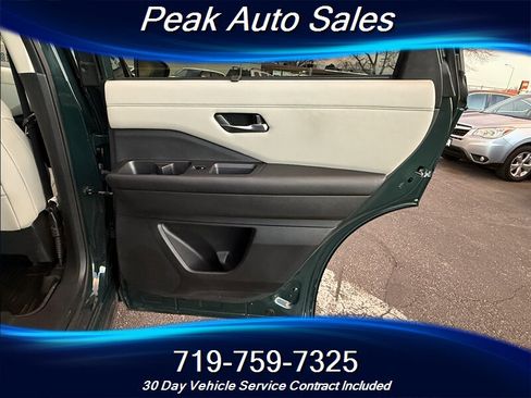 Used 2022 Nissan Pathfinder SL image 27