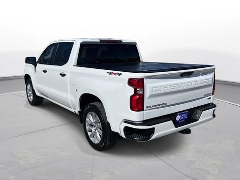 Used 2021 Chevrolet Silverado 1500 Custom image 3