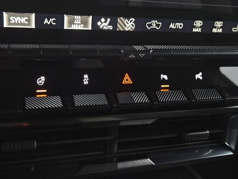 New 2026 GMC Hummer EV SUV image 23