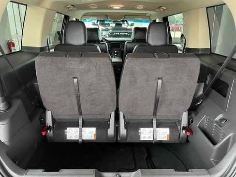 Used 2016 Ford Flex SEL w/ Equipment Group 202A AWD/4WD image 25