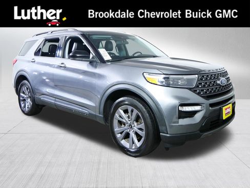 Used 2022 Ford Explorer XLT w/ Equipment Group 202A AWD/4WD image 1