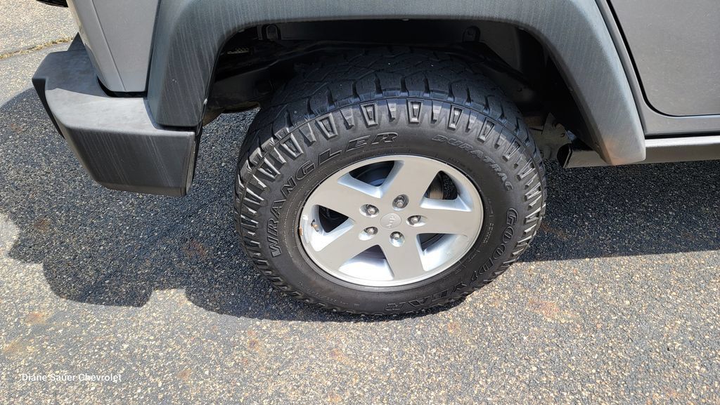 Used 2016 Jeep Wrangler Unlimited Sport w/ Quick Order Package 24S AWD/4WD image 13