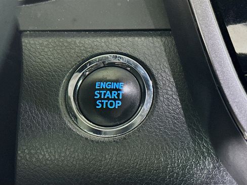 Used 2023 Toyota Camry XSE FWD image 18