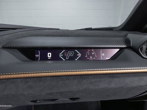 Used 2025 Lamborghini Revuelto image 43