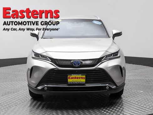 Used 2023 Toyota Venza Limited AWD/4WD image 2