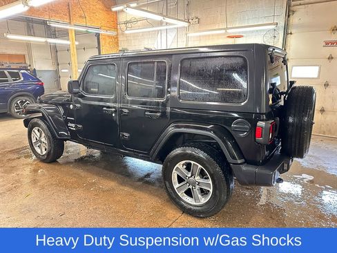 Used 2021 Jeep Wrangler Unlimited Sahara AWD/4WD image 5