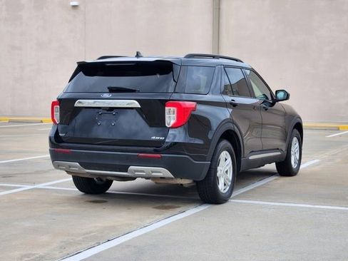 Used 2023 Ford Explorer XLT w/ Equipment Group 202A AWD/4WD image 5