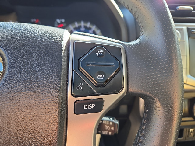 Used 2018 Toyota 4Runner SR5 Premium AWD/4WD image 8