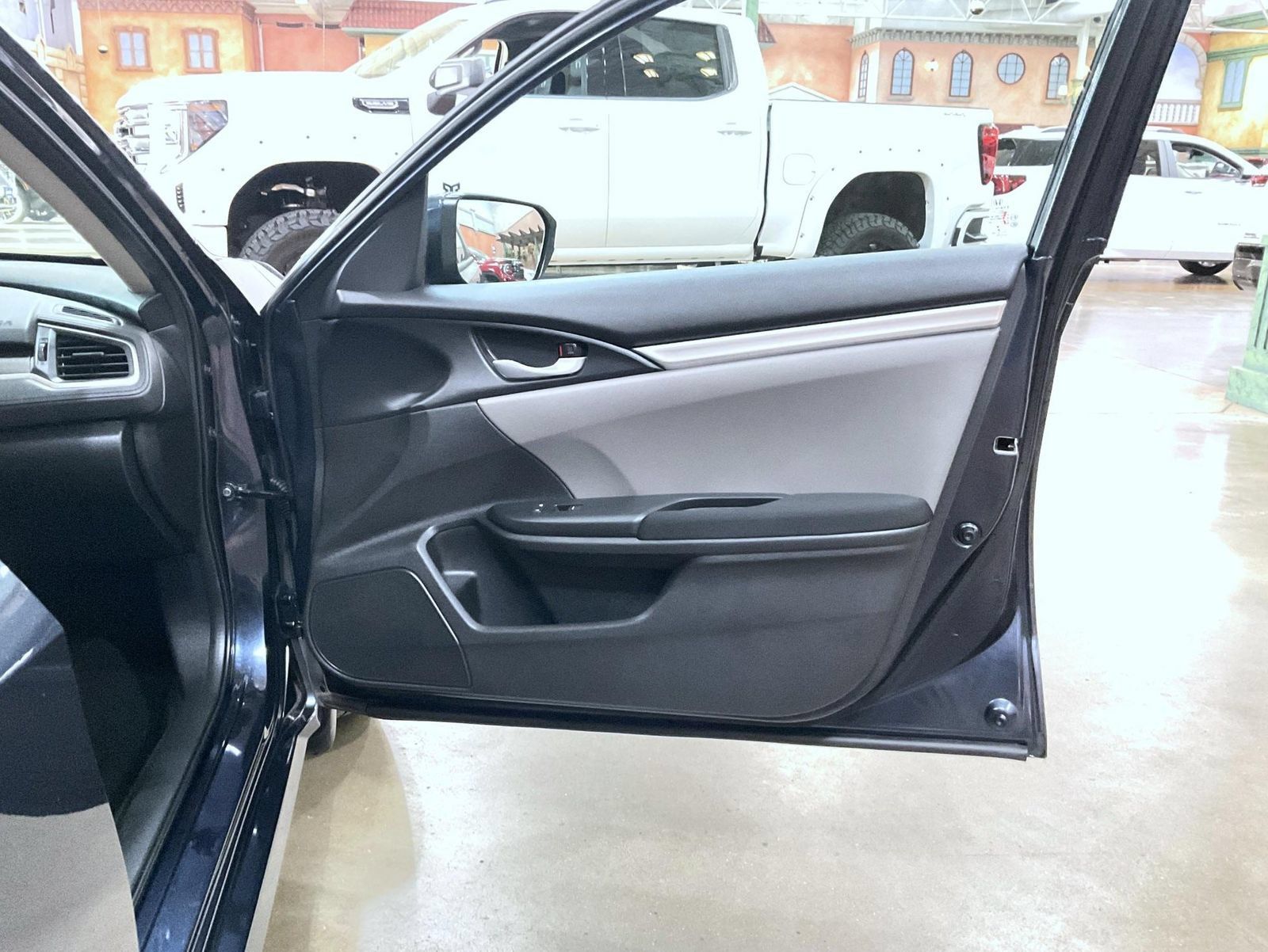 Used 2019 Honda Civic LX image 16