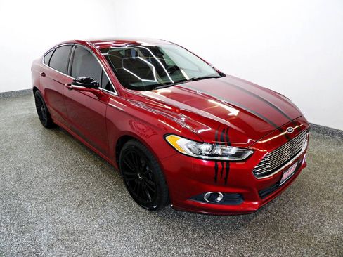 Used 2013 Ford Fusion SE FWD image 3
