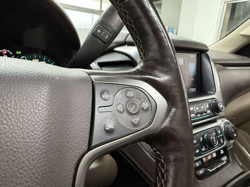 Used 2017 Chevrolet Suburban Premier image 19