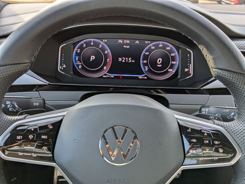 Used 2023 Volkswagen Arteon SEL Premium image 20