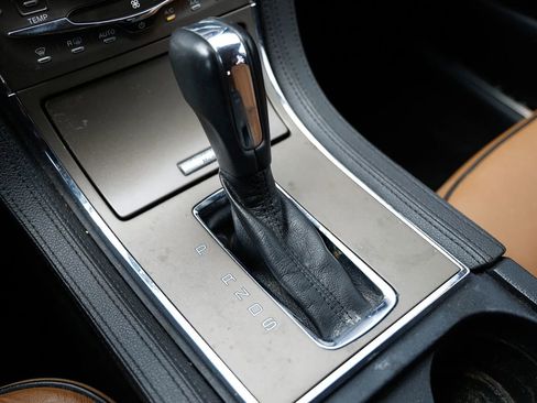 Used 2013 Lincoln MKX FWD image 38