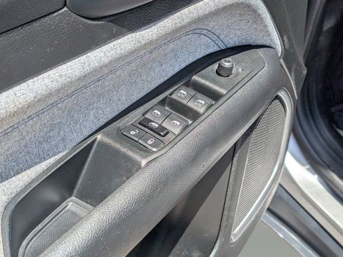 Used 2022 Jeep Compass Latitude w/ Convenience Group AWD/4WD image 16