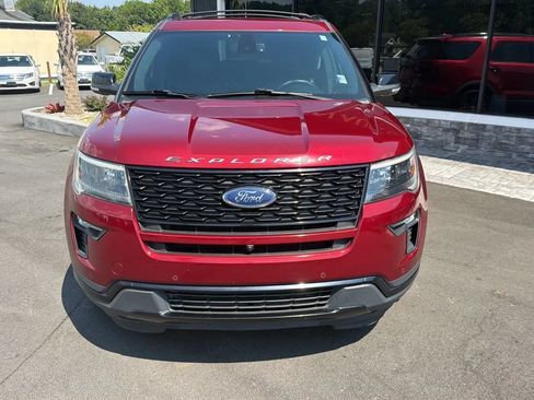 Used 2018 Ford Explorer Sport w/ Equipment Group 401A AWD/4WD image 2