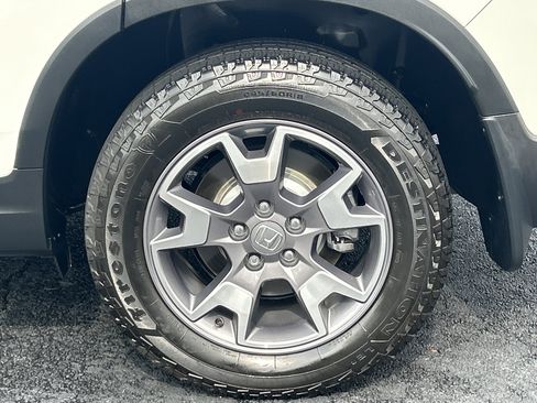 Used 2023 Honda Passport TrailSport image 35