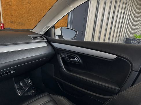 Used 2012 Volkswagen CC Sport FWD image 25