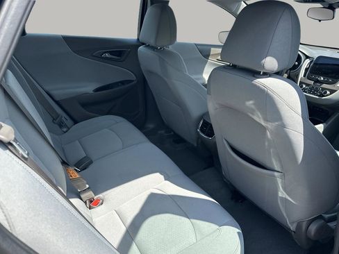 Used 2025 Chevrolet Malibu LT FWD image 12