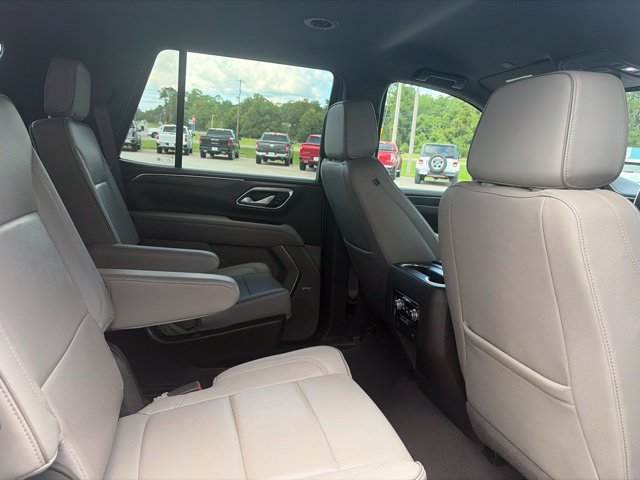 Used 2023 GMC Yukon SLT RWD image 16