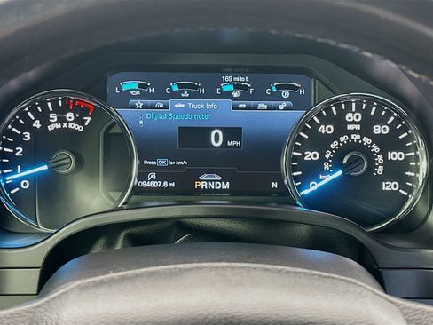 Used 2019 Ford F150 Platinum w/ Equipment Group 701A Luxury AWD/4WD image 12