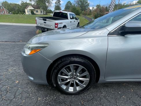 Used 2015 Toyota Camry XLE image 2