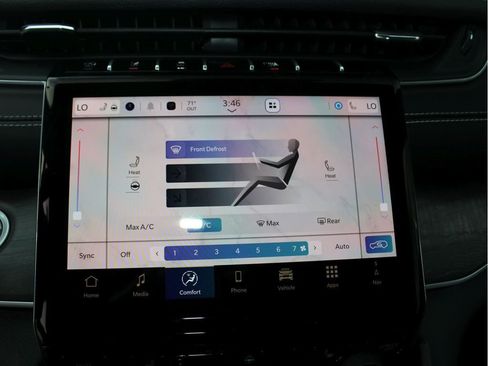 New 2025 Jeep Grand Cherokee Limited w/ Black Appearance Package image 17