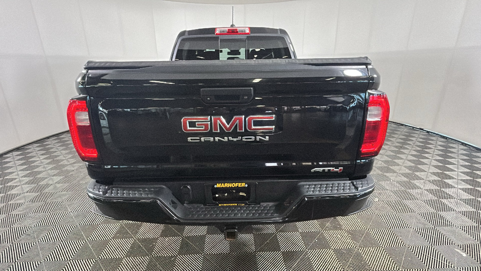 Used 2023 GMC Canyon AT4 AWD/4WD image 4