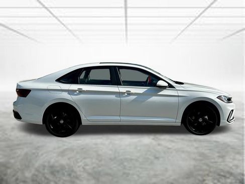 New 2026 Volkswagen Jetta SE FWD image 4