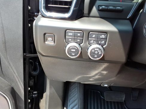 Used 2025 GMC Sierra 1500 Denali Ultimate AWD/4WD image 25