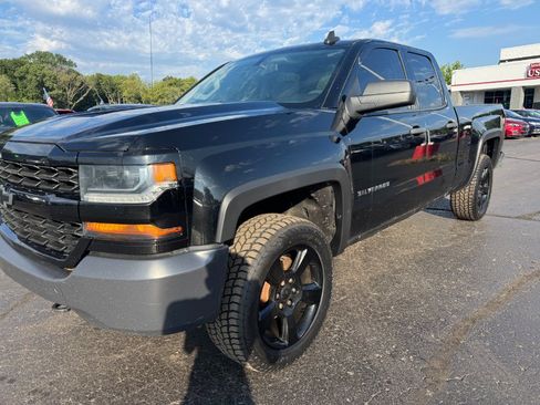 Used 2017 Chevrolet Silverado 1500 W/T w/ Black Out Edition AWD/4WD image 9