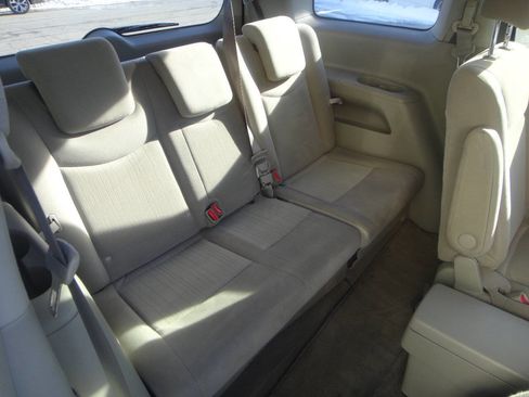 Used 2016 Nissan Quest SV image 13