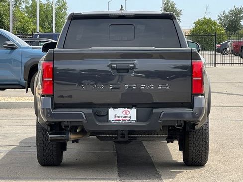 Certified 2024 Toyota Tacoma TRD Off-Road w/ TRD Off Road Upgrade Package AWD/4WD image 6