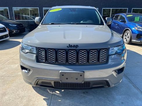 Certified 2021 Jeep Grand Cherokee Laredo X AWD/4WD image 2