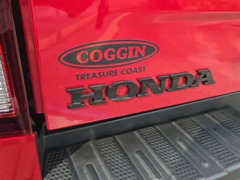 Used 2024 Honda Ridgeline Black Edition image 15