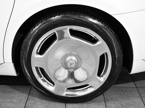 Used 2021 Mercedes-Benz Maybach S 580 4MATIC image 8