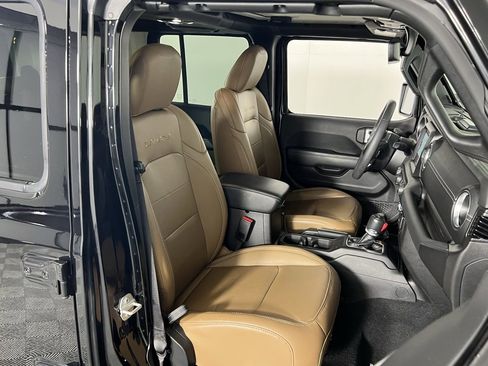 Certified 2023 Jeep Wrangler Unlimited Sahara image 31