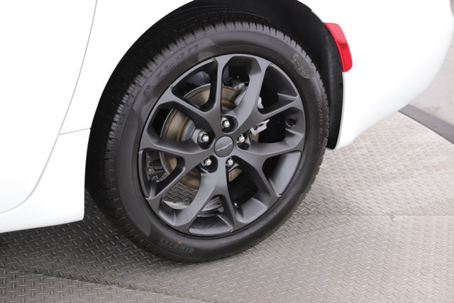 New 2027 Chrysler Pacifica Select FWD image 14