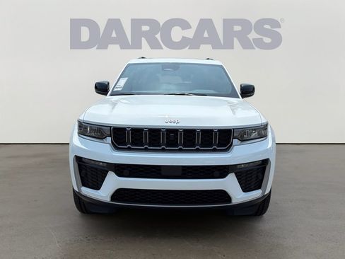 New 2026 Jeep Grand Cherokee L Limited w/ Luxury Tech Group II AWD/4WD image 2