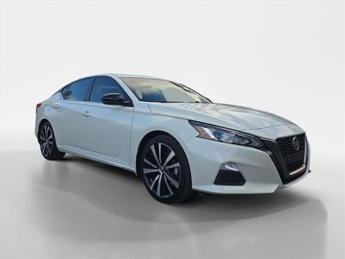Used 2022 Nissan Altima 2.0 SR image 7