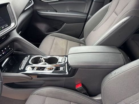 Used 2022 Buick Envision Preferred FWD image 16