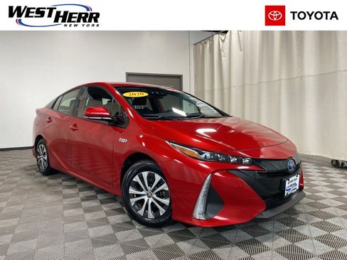 Used 2020 Toyota Prius Prime LE image 1