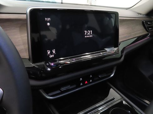 New 2025 Volkswagen Atlas SEL image 17