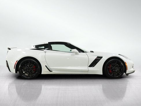 Used 2016 Chevrolet Corvette Z06 w/ 3LZ Preferred Equipment Group RWD image 6