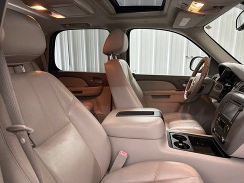 Used 2012 Chevrolet Tahoe LT RWD image 22