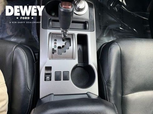 Used 2023 Toyota 4Runner Limited AWD/4WD image 27