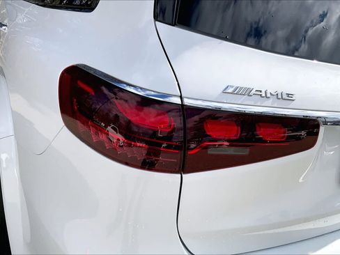 Certified 2025 Mercedes-Benz GLS 63 AMG 4MATIC image 28