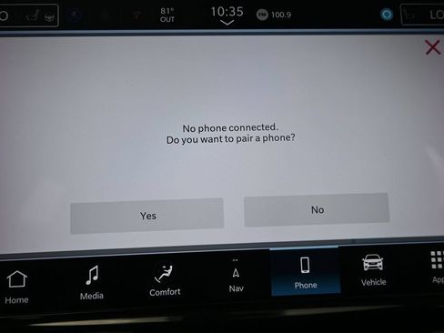 Used 2024 Chrysler Pacifica Limited FWD image 28
