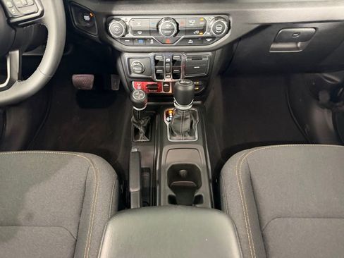 Used 2025 Jeep Wrangler Unlimited Sport S 4xe AWD/4WD image 16