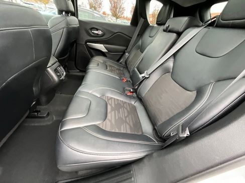 Used 2022 Jeep Cherokee Latitude w/ Sun & Sound Group image 29